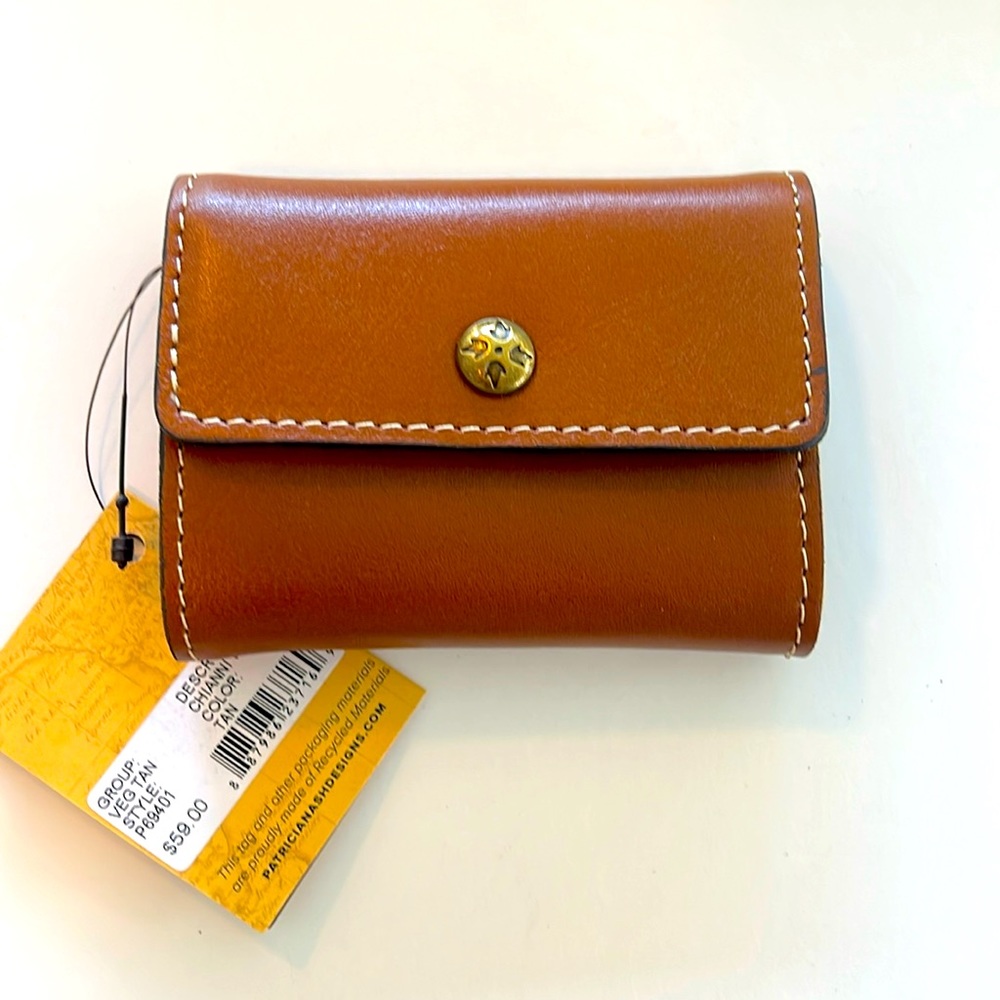 Patricia Nash Chianni Wallet-card holder. NWT Color:Tan